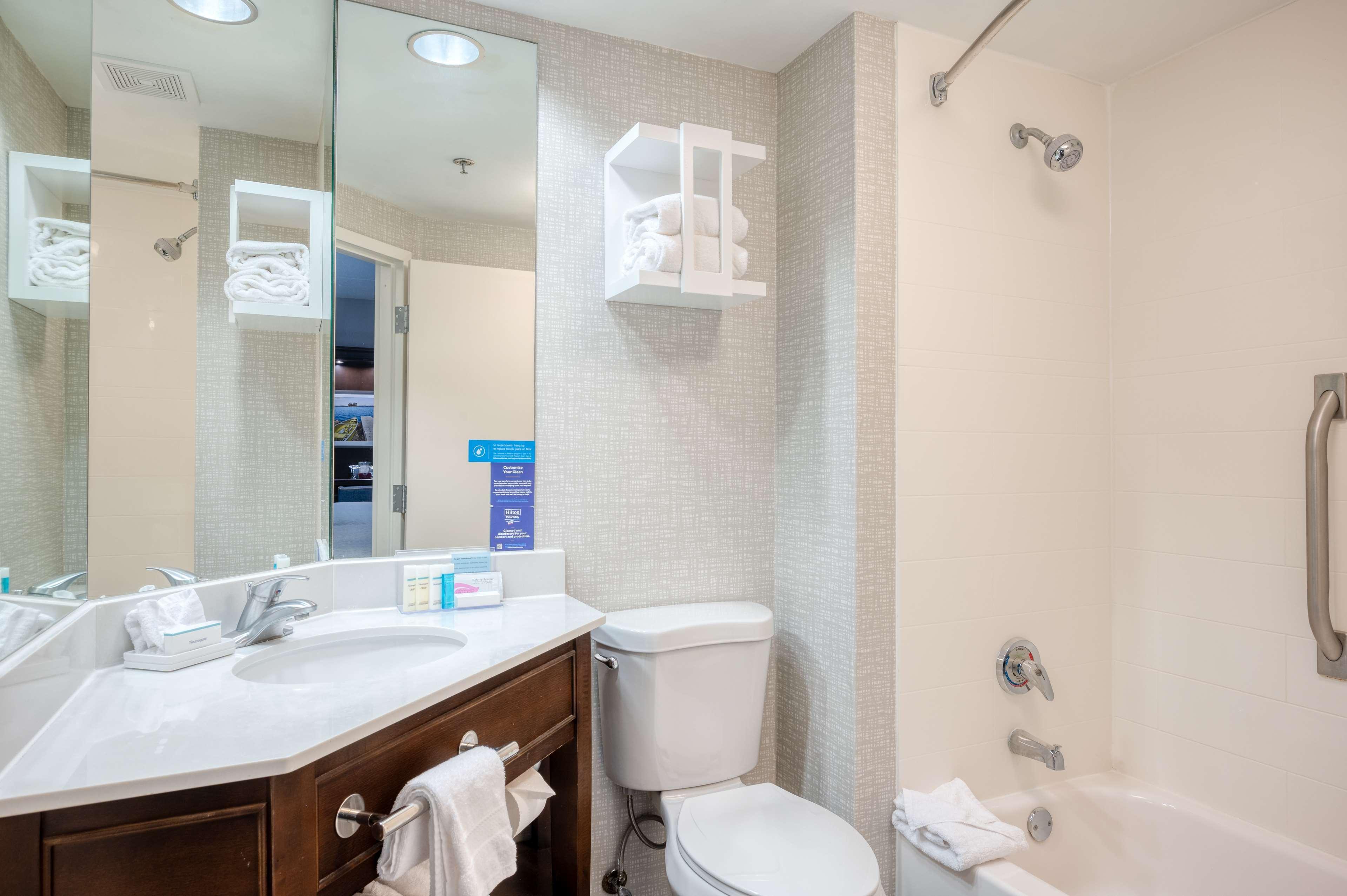 Hampton Inn Janesville Dış mekan fotoğraf