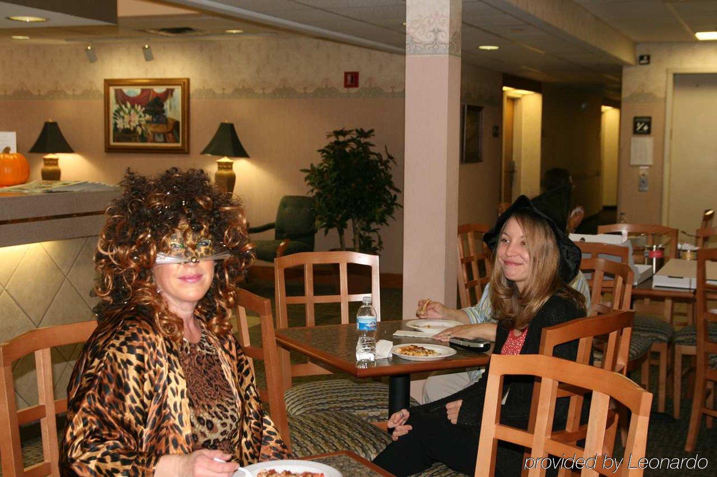 Hampton Inn Janesville Restoran fotoğraf